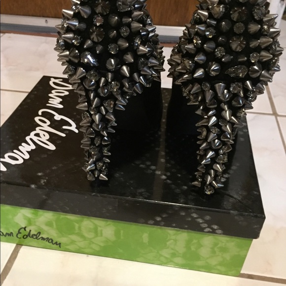 My favorite shoes but only wore once - Picture 4 of 8